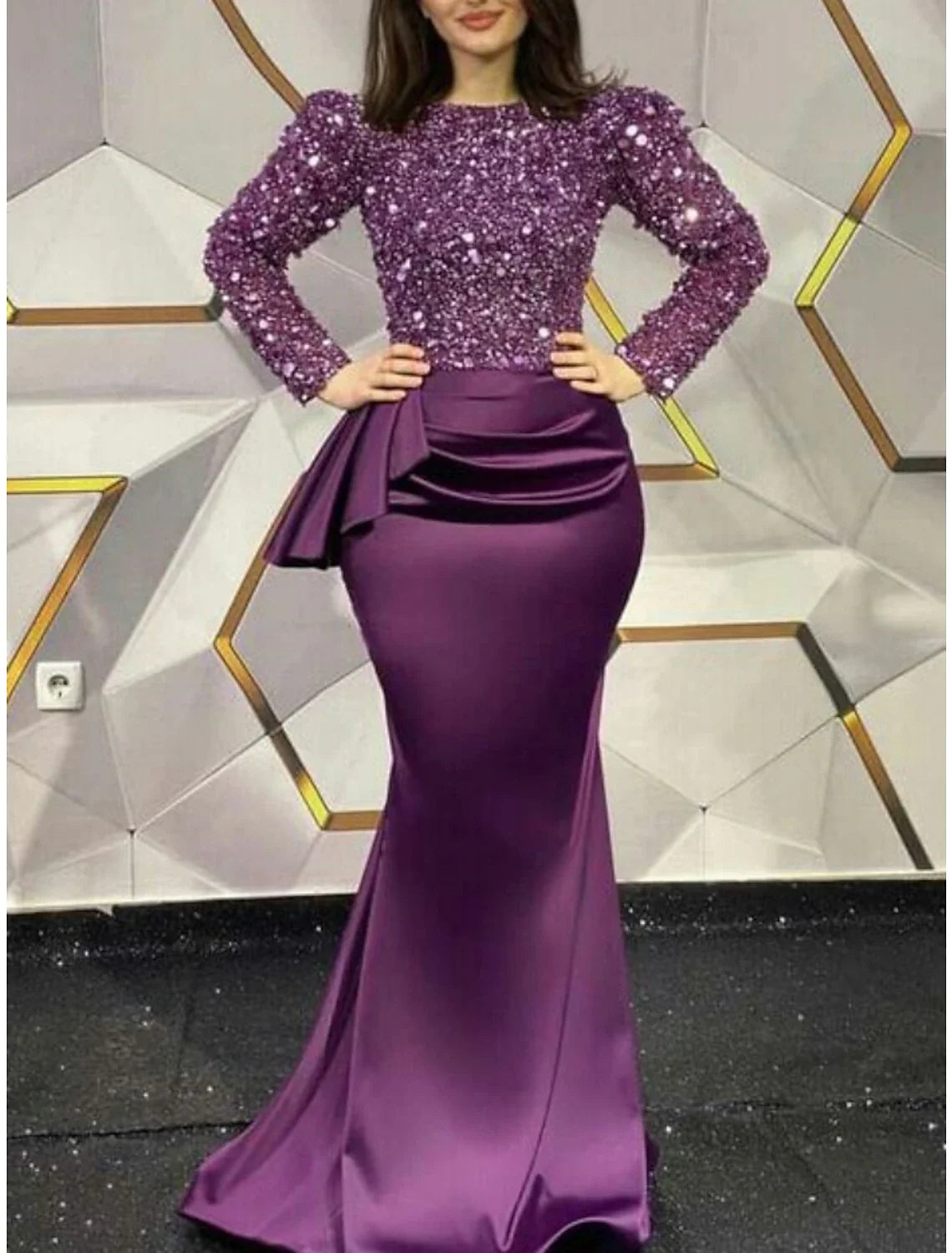 Sheath / Column Evening Gown Elegant Dress Formal Sweep / Brush Train Long Sleeve Jewel Neck Satin with Glitter Ruched Crew Neckline Sporty Sheath / Column Evening Gown Elegant Dress Formal Sweep / Brush Train Long Sleeve Jewel Neck Satin with Glitter Ruched Crew Neckline Sporty