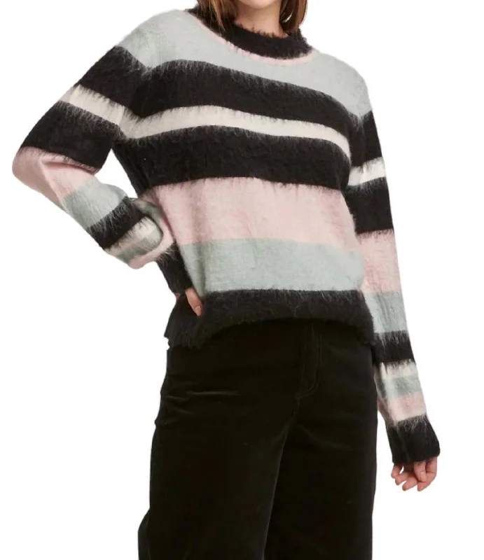 Alicia Sweater In Honeydew Sunday Houndstooth Herringbone Solid
