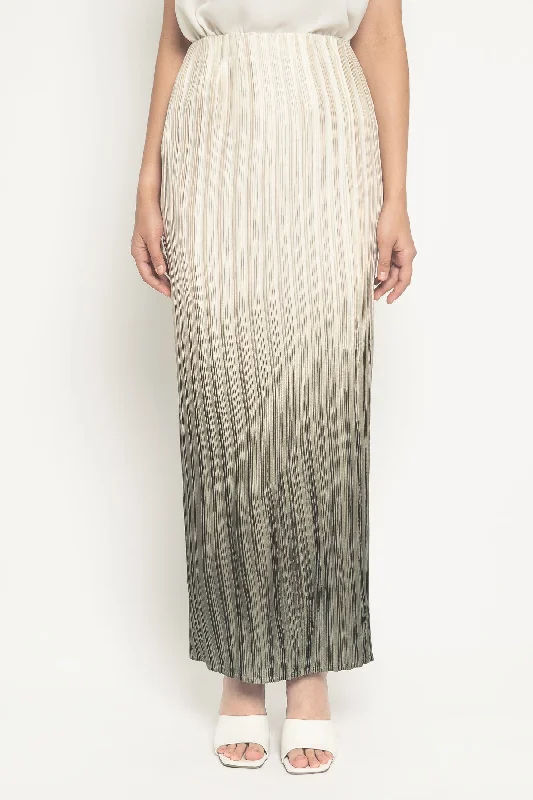 Pleated Skirt in Green linen skirt airy