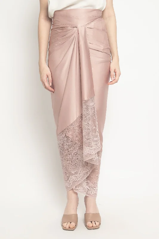 Lace Lilit Skirt in Dusty Pink low waist skirt