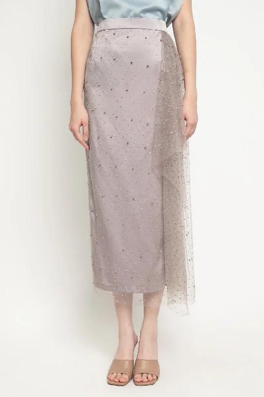 Pearly Skirt in Purple lace skirt intricate