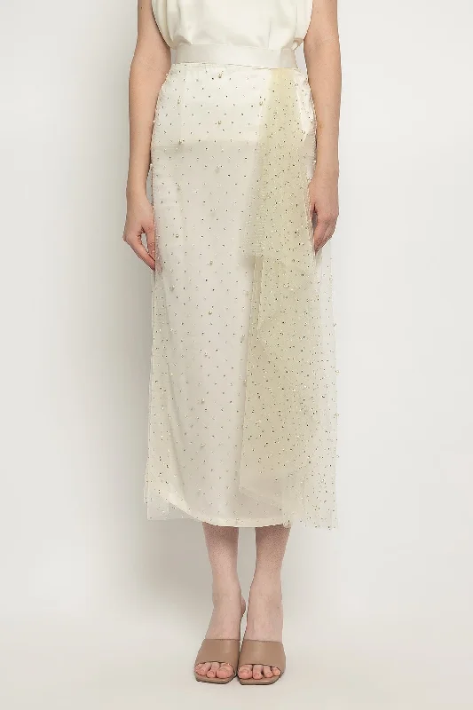 Pearly Skirt in Ivory corduroy skirt textured