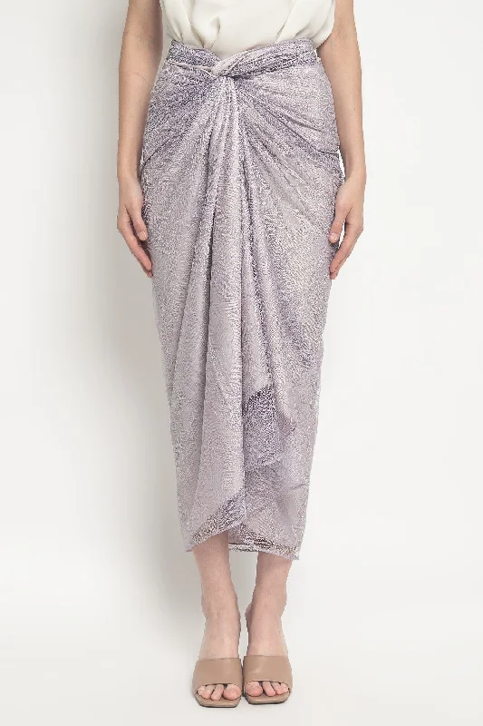 Alisya Skirt in Lilac high slit skirt