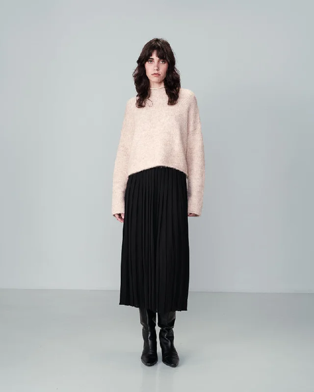 Ninon Pleated Long Skirt lace skirt intricate