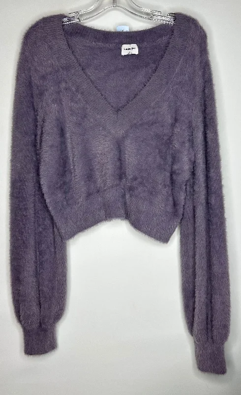 Sunday Best Fuzzy Sweater size Large Iron Safe Non-Iron Wrinkle Free