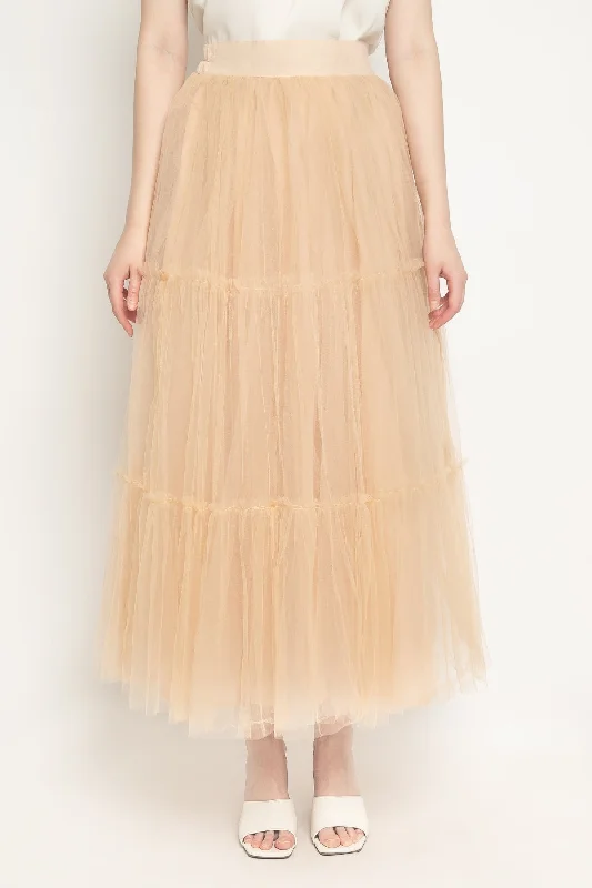 Annabelle Tulle Skirt in Nude Peach ruffled skirt detail