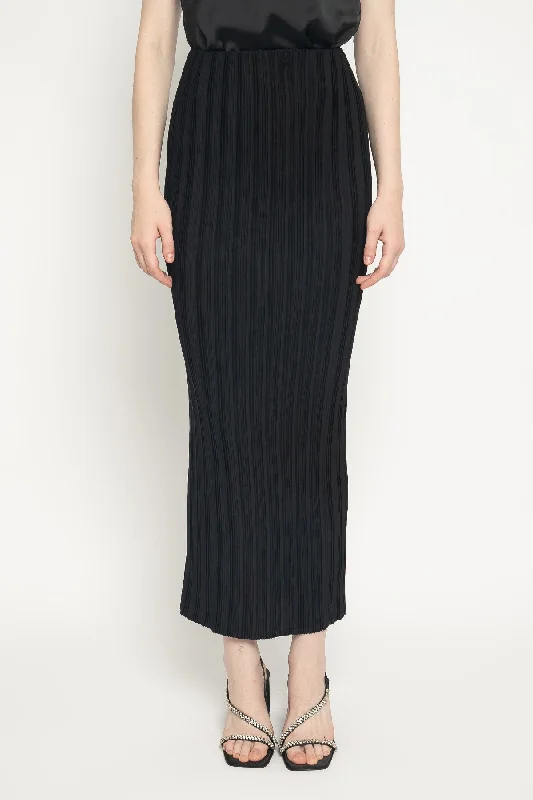 Pleated Skirt in Black wool skirt thick