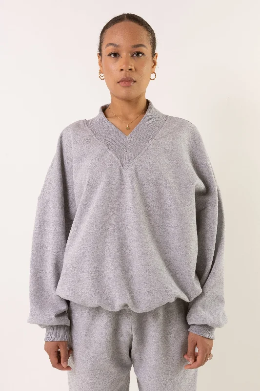 ELEVATE V-NECK SWEATSHIRT Hoodie with Illustration Artistic Creative
