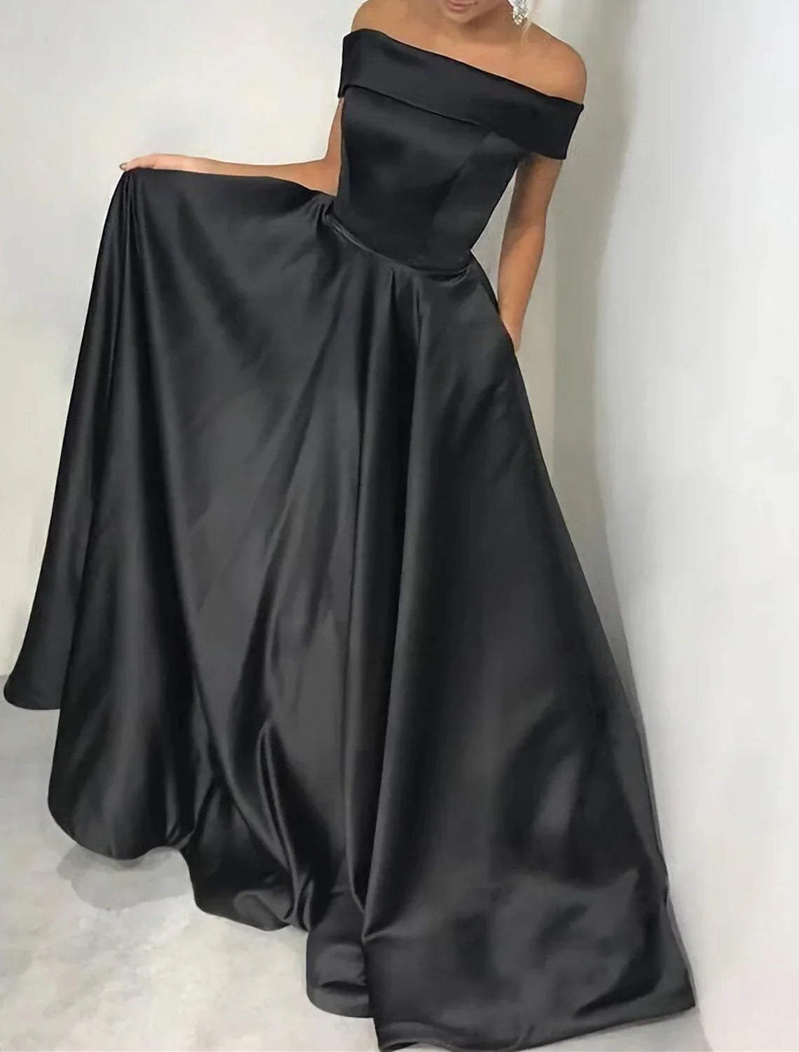 A-Line Evening Gown Elegant Black Dress Plus Size Party Wear Cocktail Party Court Train Sleeveless Off Shoulder Pocket Satin with Pleats Tunics Fashionable trendy A-Line Evening Gown Elegant Black Dress Plus Size Party Wear Cocktail Party Court Train Sleeveless Off Shoulder Pocket Satin with Pleats Tunics Fashionable trendy