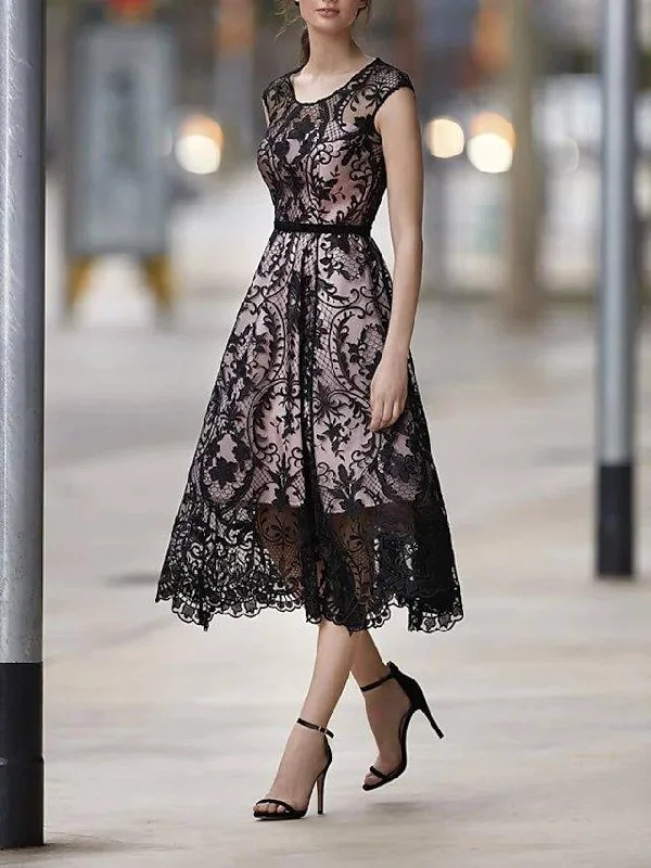 A-Line Mother of the Bride Dress Elegant Jewel Neck Tea Length Lace Cap Sleeve with Color Block A-Line Mother of the Bride Dress Elegant Jewel Neck Tea Length Lace Cap Sleeve with Color Block