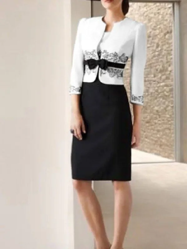 Two Piece Sheath / Column Mother of the Bride Dress Elegant Jewel Neck Knee Length Lace Satin 3/4 Length Sleeve with Bow(s) Appliques Two Piece Sheath / Column Mother of the Bride Dress Elegant Jewel Neck Knee Length Lace Satin 3/4 Length Sleeve with Bow(s) Appliques