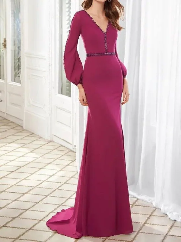 Sheath / Column Mother of the Bride Dress Elegant V Neck Sweep / Brush Train Stretch Fabric Long Sleeve with Pleats
