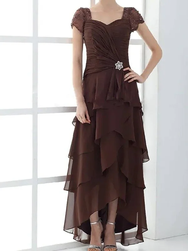 A-Line Mother of the Bride Dress Elegant Square Neck Floor Length Chiffon Short Sleeve with Cascading Ruffles Ruching A-Line Mother of the Bride Dress Elegant Square Neck Floor Length Chiffon Short Sleeve with Cascading Ruffles Ruching