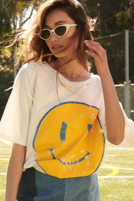 Smiley Face Oversized Distressed Graphic Tee Elegant Classic Vintage